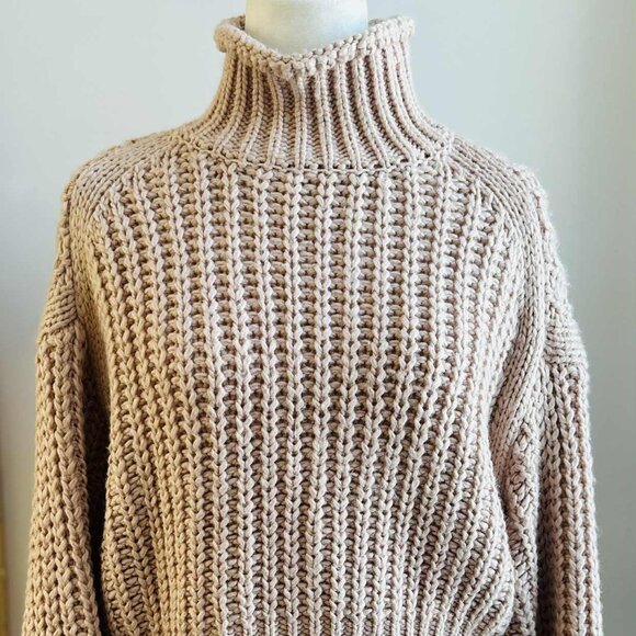 Unbranded Alabaster Rose Chunky Ribbed Cropped Turtleneck Sweater – US M - Picture 4 of 10